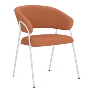 Poltrona W estofada laranja com estrutura em aço com pintura branca